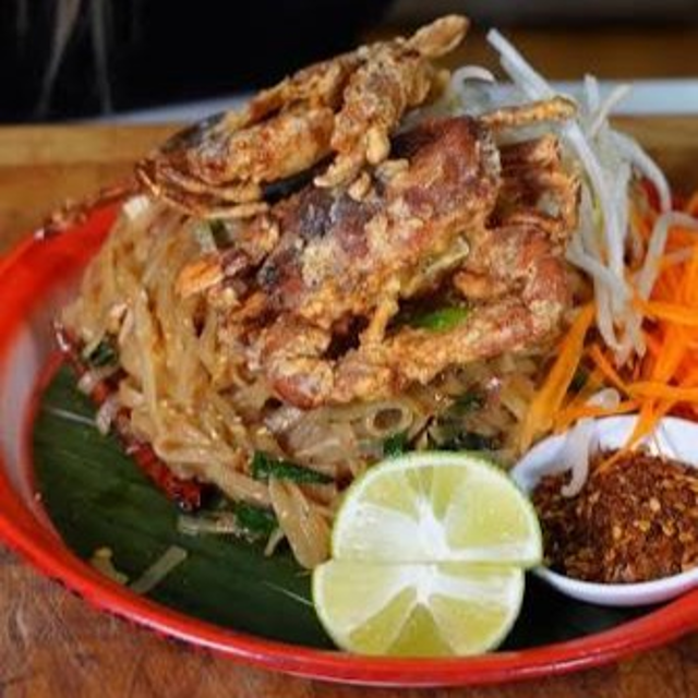 Maha Fried Soft Shell Crab( 3 )With Sweet Chilli And Spicy Sea Food Sauce.