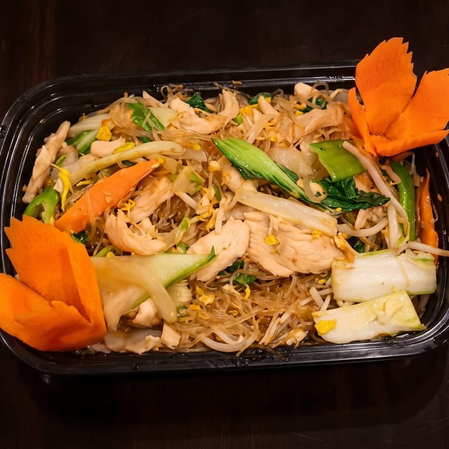 Glass Noodle Stir Fry (Pad Wun Sen).