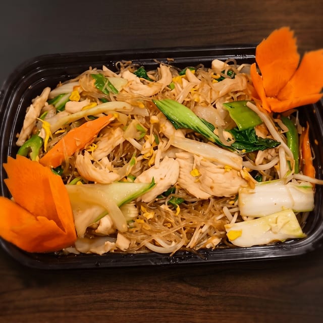 Glass Noodle Stir Fry (Pad Wun Sen).
